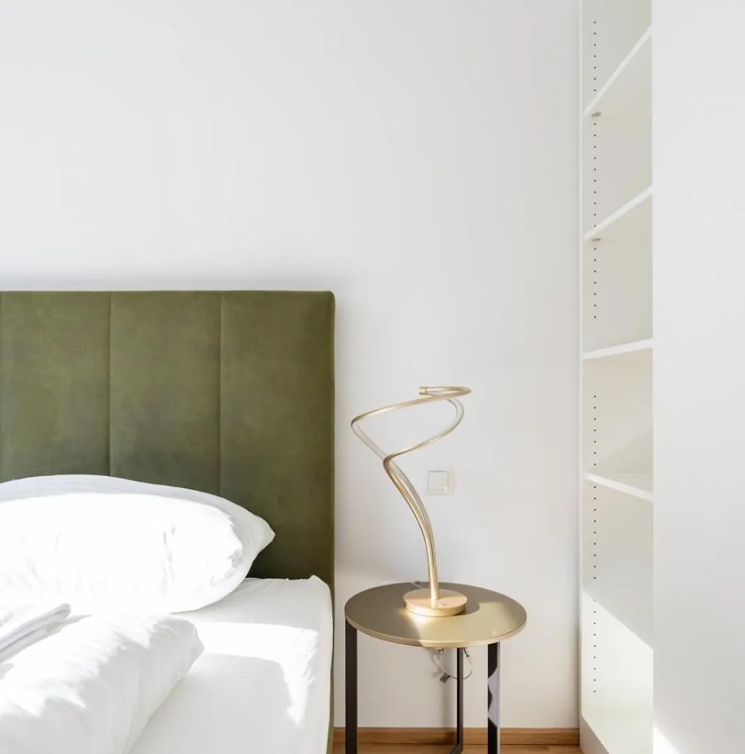 Luxurious 70 M2 With Balcony & Air Conditioning Vienna 0*,  Austria