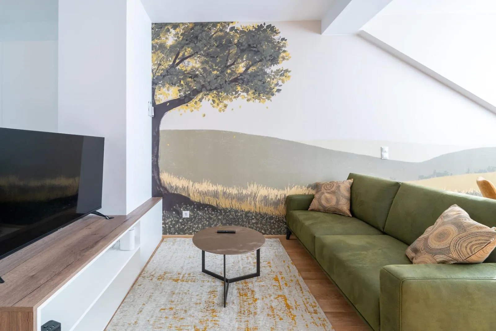 Luxurious 70 M2 With Balcony & Air Conditioning Vienna