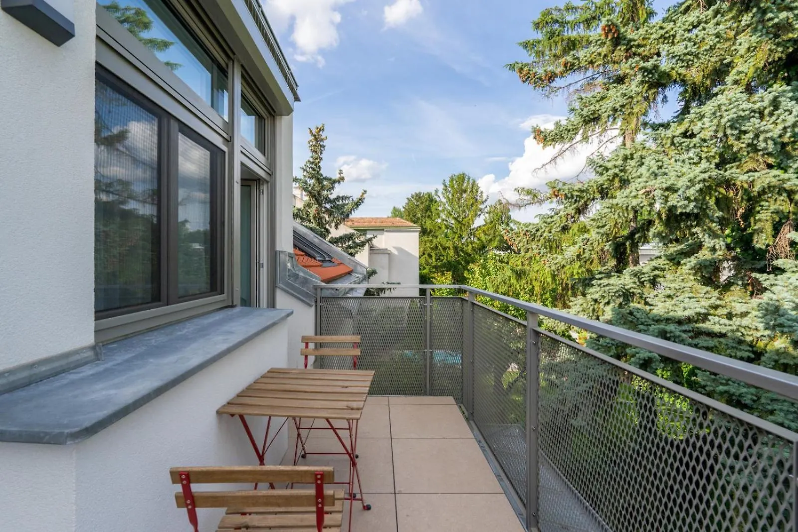 Luxurious 70 M2 With Balcony & Air Conditioning Vienna