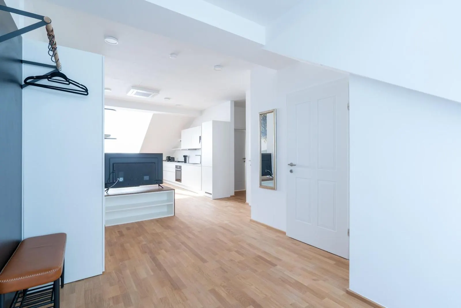 Luxurious 70 M2 With Balcony & Air Conditioning Vienna Austria