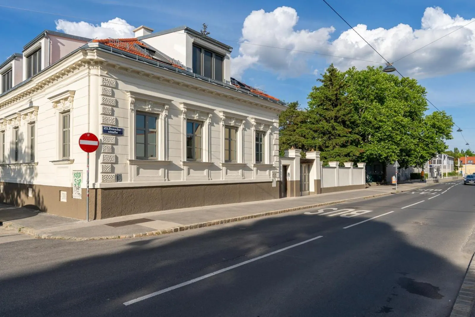 Luxurious 70 M2 With Balcony & Air Conditioning Vienna